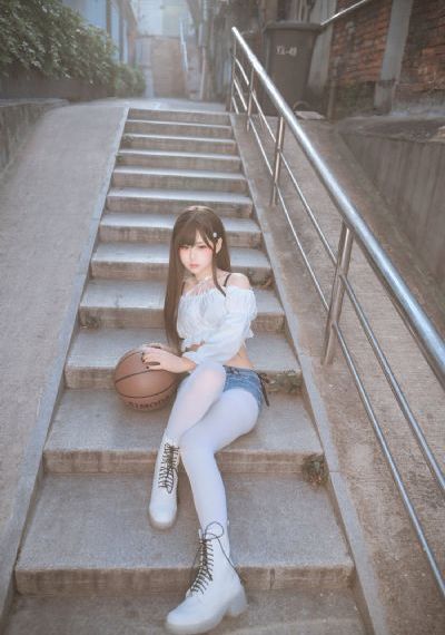 抖音唱歌的痞痞的叫王什么_蓝光免费在线观看