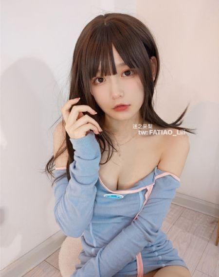 黑人强开嫩模又小又紧_BD英语高清完整版播放